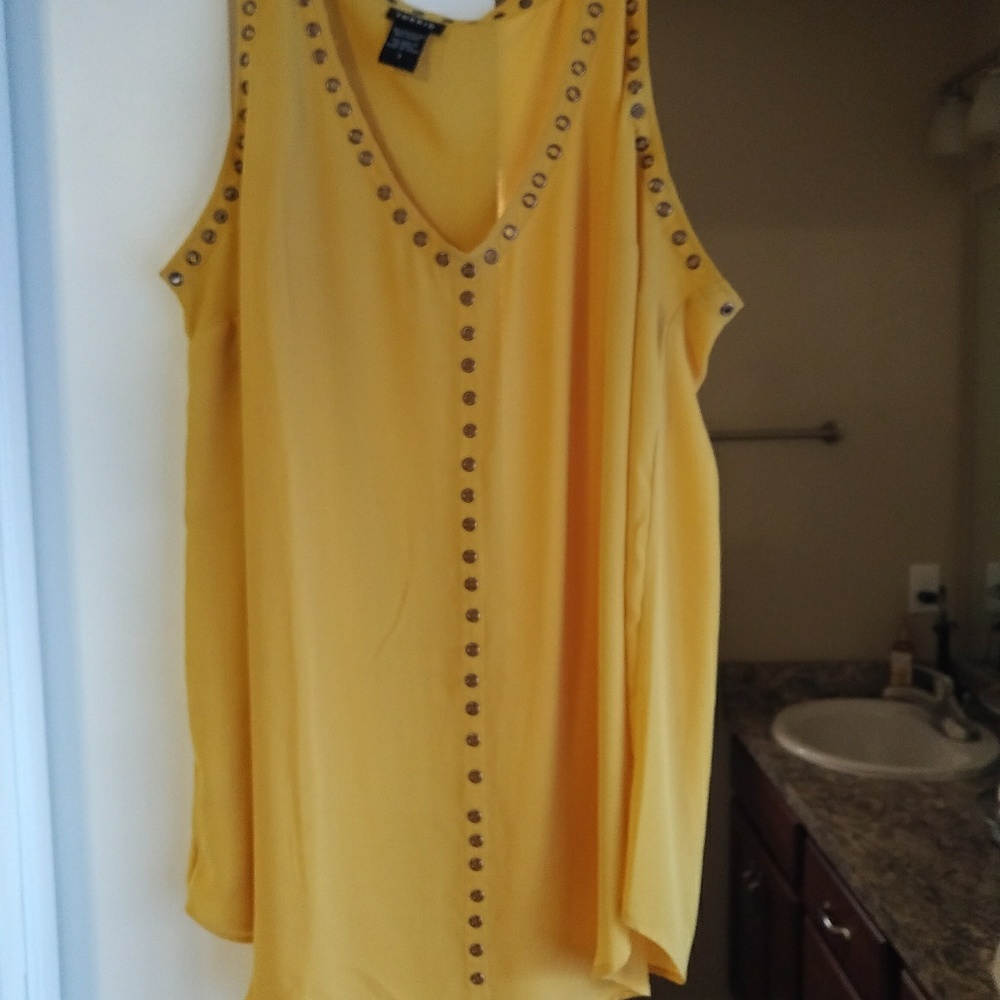 Torrid top
